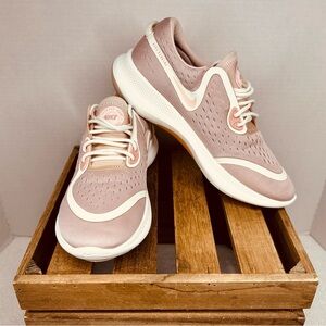 Nike Joyride Dual Run Women's Sz 7.5 Shock Run Race Running Shoe Sneakers Pink